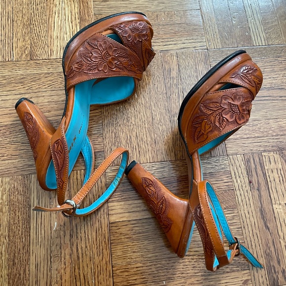 Remix Vintage Shoes Vera Cruz Peep Toe Heels in Tan US 6 - Picture 7 of 7